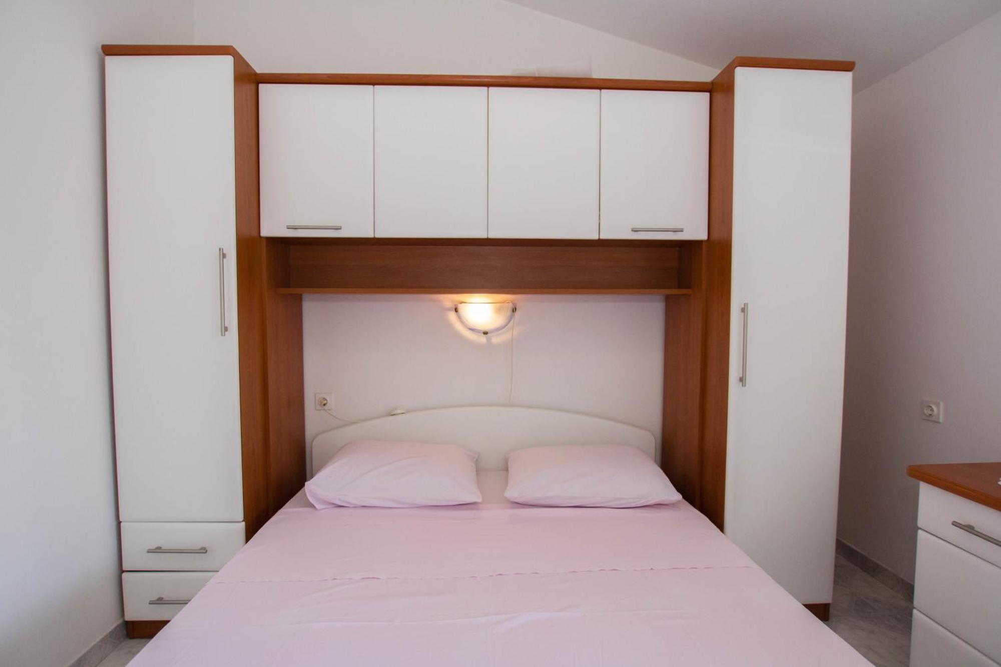Apartments Bartul Sućuraj Szoba fotó