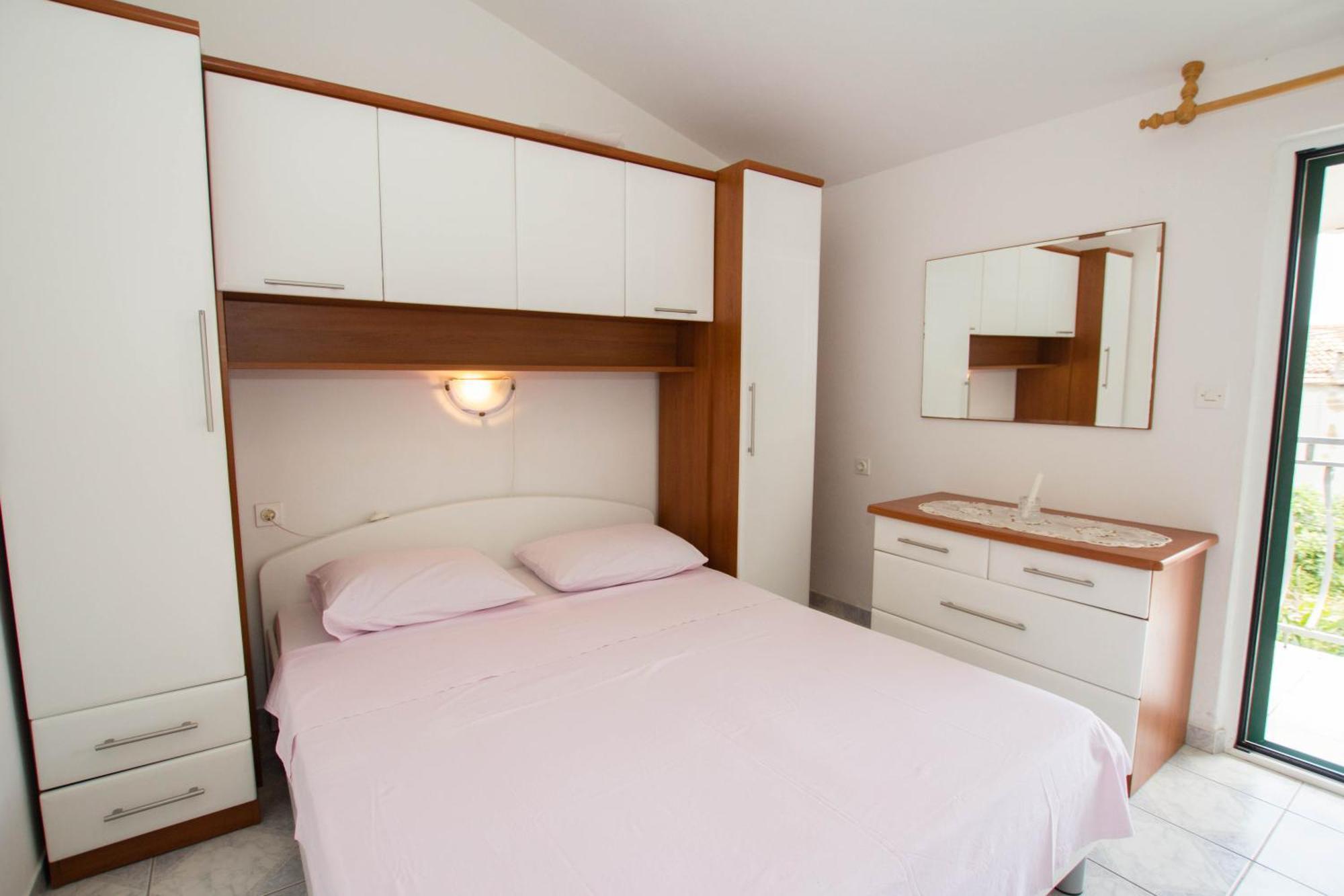 Apartments Bartul Sućuraj Szoba fotó