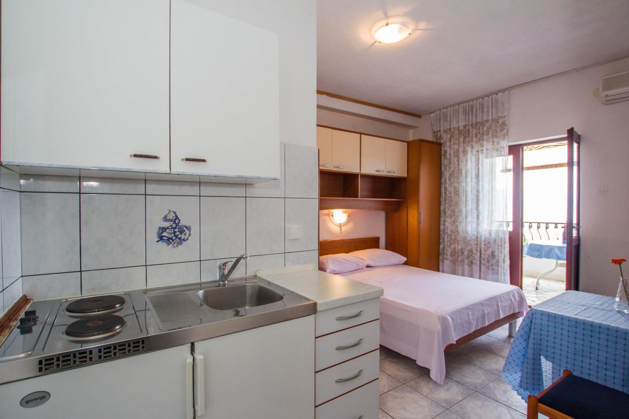 Apartments Bartul Sućuraj Szoba fotó