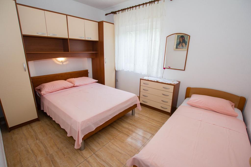 Apartments Bartul Sućuraj Kültér fotó