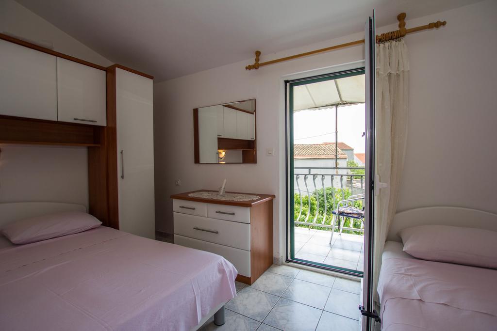 Apartments Bartul Sućuraj Kültér fotó