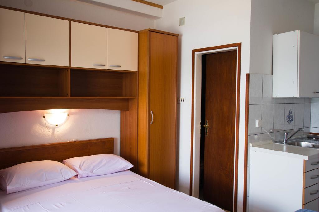 Apartments Bartul Sućuraj Kültér fotó