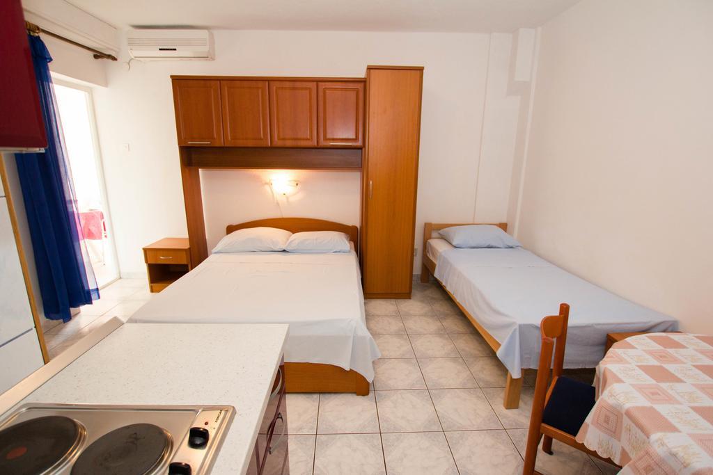 Apartments Bartul Sućuraj Kültér fotó