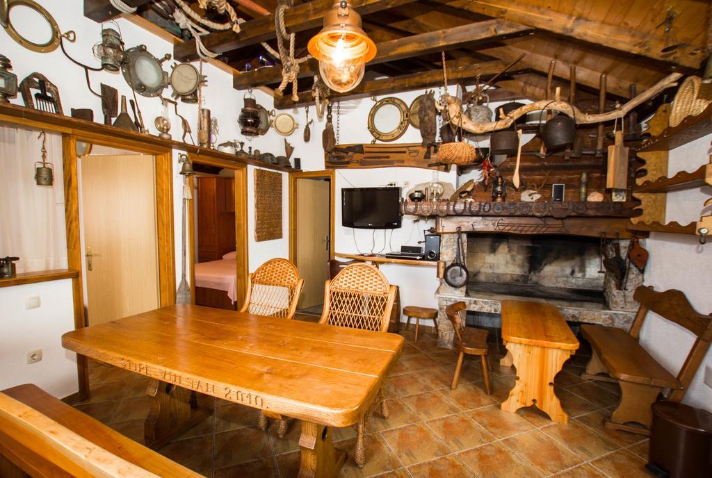 Apartments Bartul Sućuraj Kültér fotó